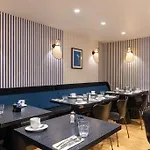 Hotel The Originals Boutique Le Lion *