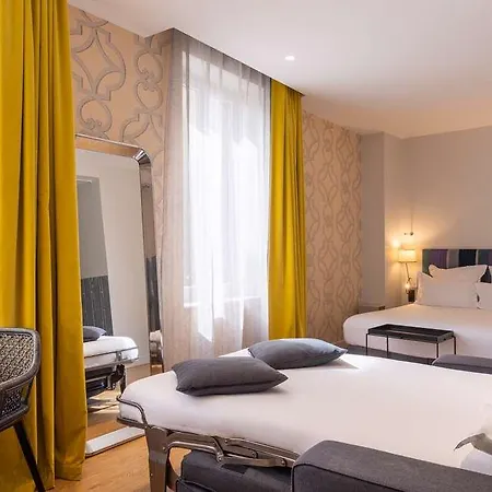 Hotel The Originals Boutique Le Lion