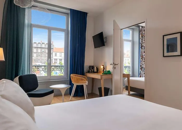 Hotel The Originals Boutique Le Lion *